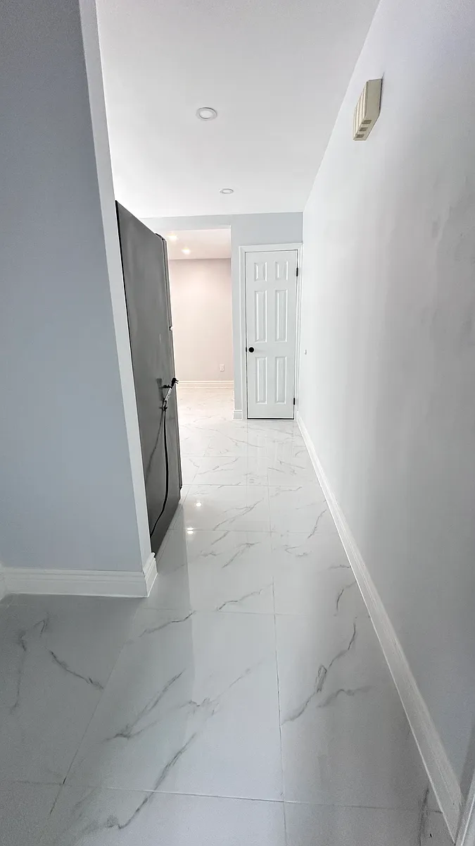 Building Photo - 16 Bowling Green Pl #1