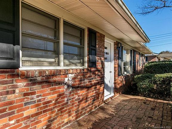 5th image of 204 Missouri St