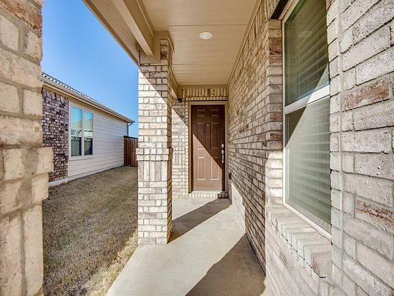 4th image of 2725 Ryder Ln
