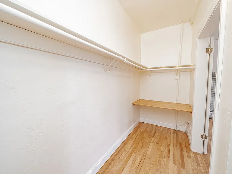 5527 Shattuck Avenue — Photo 13