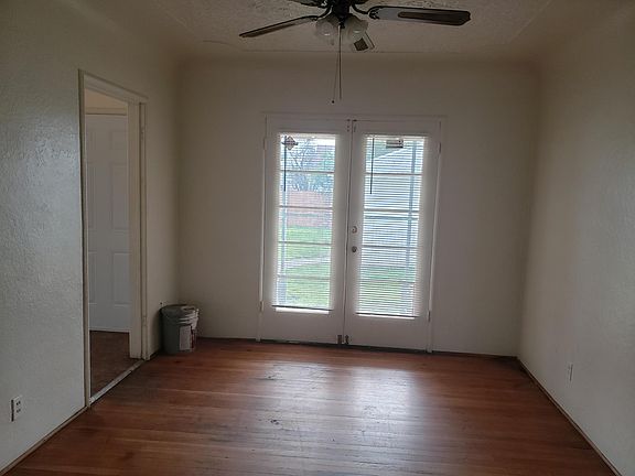 3rd image of 3244 E Hammond Ave