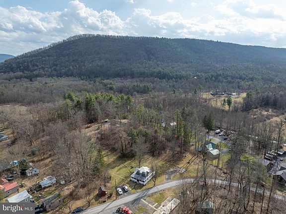4th image of 1658 Lingle Valley Rd
