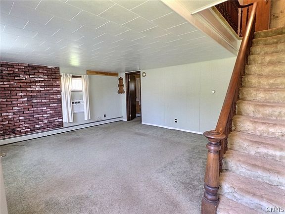 2nd image of 11 Church St
