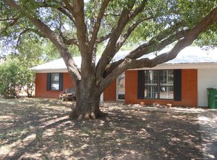 3706 Honeysuckle Ln, San Angelo, TX 76904
