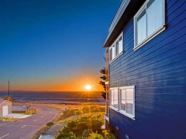 129 & 143 Lower Pacific Dr, Whitethorn, CA 95589