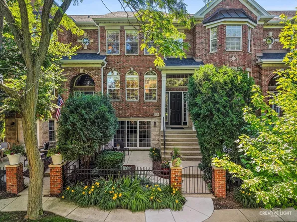 926 Shandrew Dr #926, Naperville, IL 60540