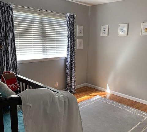 3rd image of 3053 Chippenham Dr