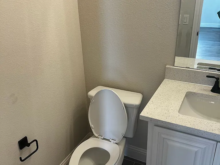 1241 Joseph Earl Dr — Photo 13