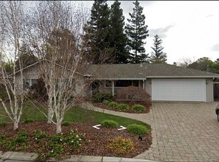 1740 Larkellen Ln, Los Altos, CA 94024