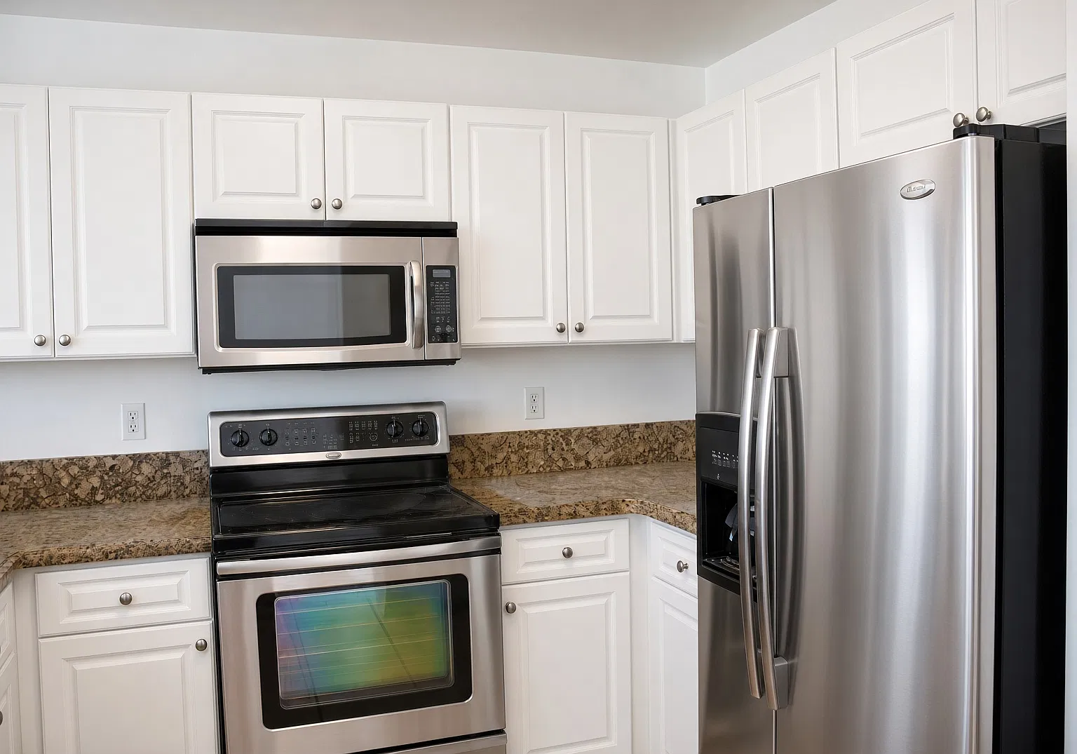 3 bed, 2.5 bath, 1256 sqft, $2,800 — Photo 2