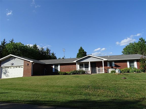 Beautiful 4 bedroom 2 bath ranch home.
