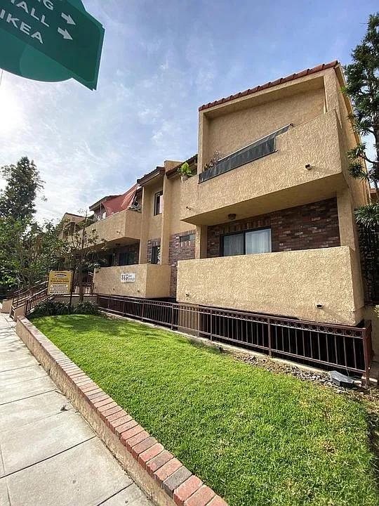 Building Photo - 345 E Verdugo Ave #203
