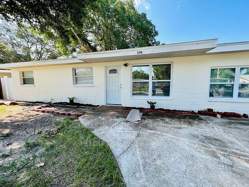 1st image of 2137 Barcelona Dr
