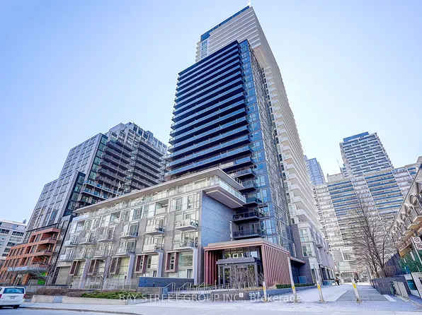 101 Erskine Ave #315, Toronto, ON M4P 0C5
