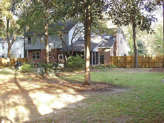 2nd image of 210 Nantucket Dr