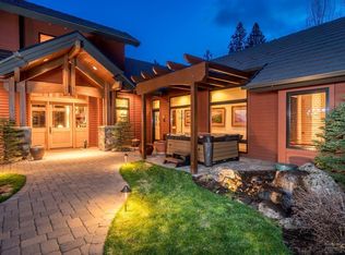 19358 Green Lakes Loop, Bend, OR 97702