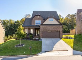 6002 Bedstone Dr, Greensboro, NC 27455