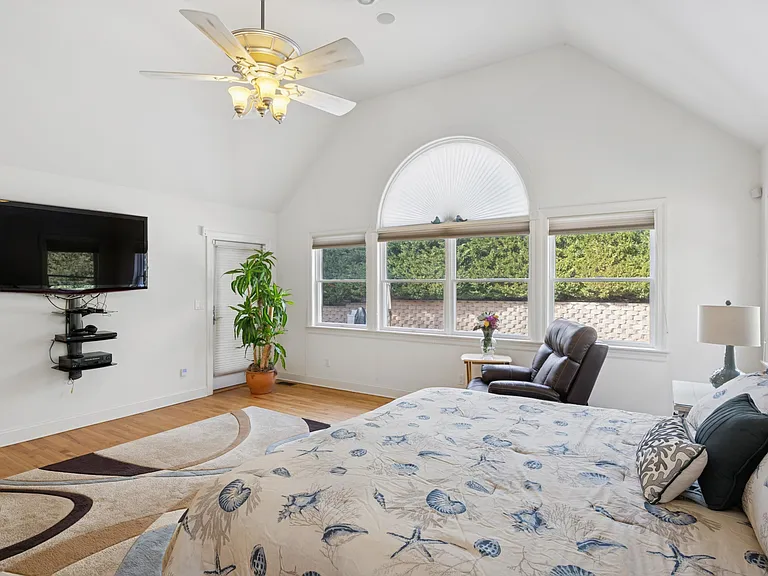 126 Malloy Dr — Photo 20