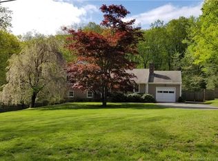 32 Jeffro Dr, Ridgefield, CT 06877