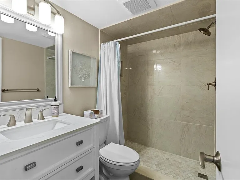 6104 Palma Del Mar Blvd S #102A — Photo 13