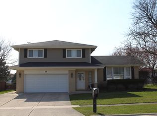 504 Gayton Ln, Schaumburg, IL 60193