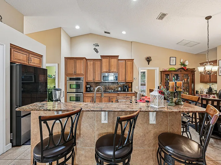 3044 SW Savona Blvd — Photo 18