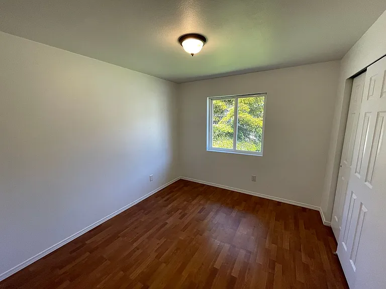 2415 Forest Park Ln — Photo 17