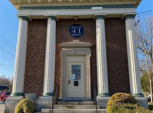 22 Railroad Ave, Plainfield, CT 06374