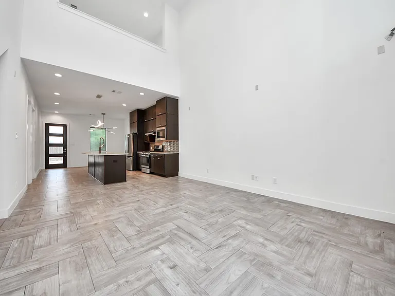 1703 Cedrocanna Ln — Photo 24