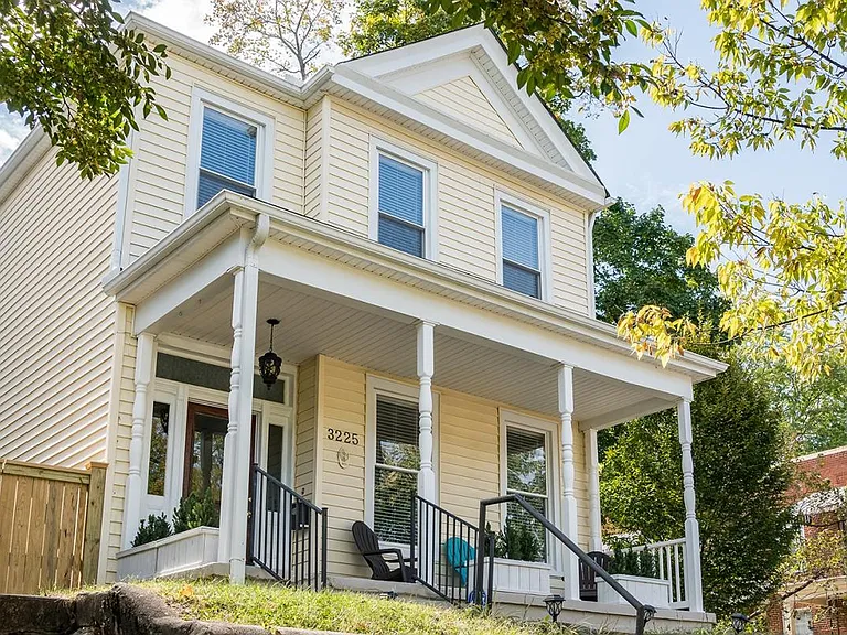 3225 Ellwood Ave — Photo 1