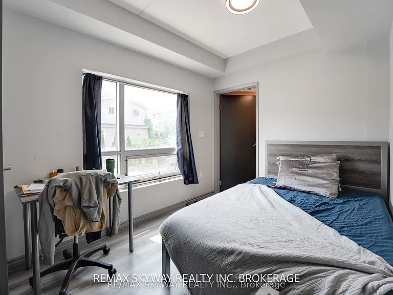 275 Larch St #H203 — Photo 15
