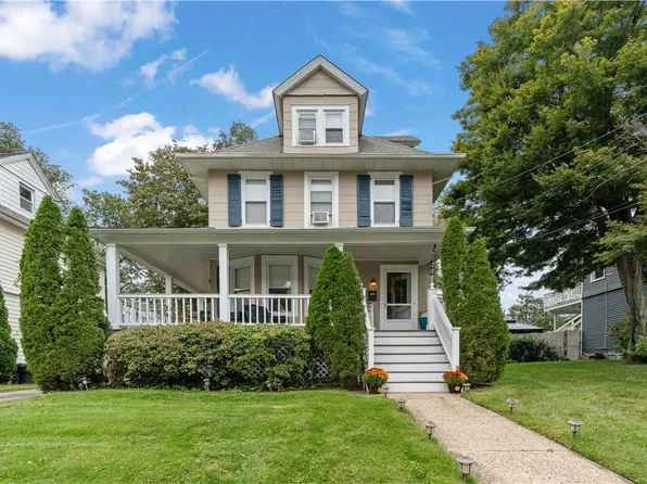 32 Hillside Avenue, New Rochelle, NY 10801