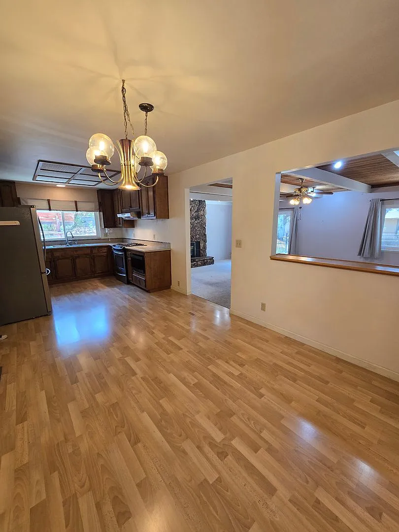 Charming 3-bedroom, 2-bath home in Lake Wild Wood — Photo 3