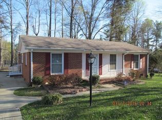 821 Runyon Dr, High Point, NC 27260