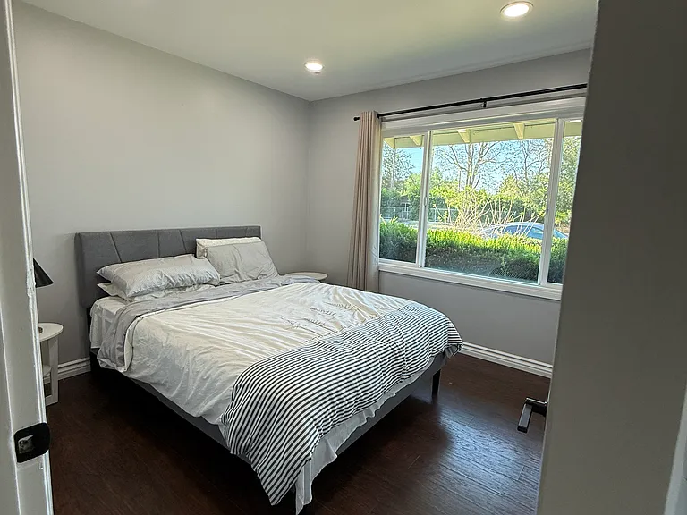 20417 Lassen St — Photo 10