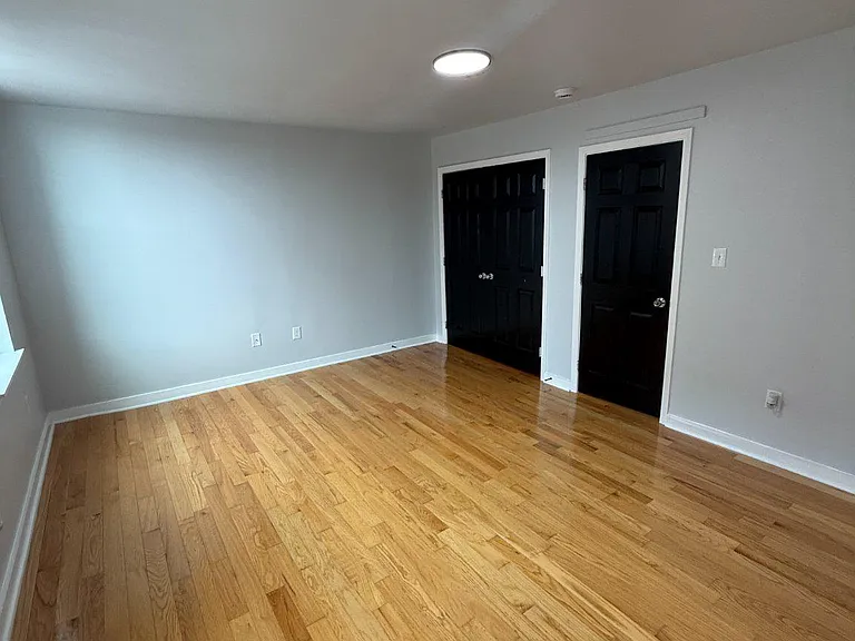 713 N 16th St #2 — Photo 8