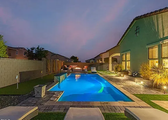 4061 S Emerald Dr — Photo 6