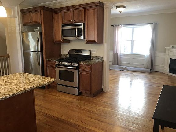 5th image of 71 Brackett St APT 4