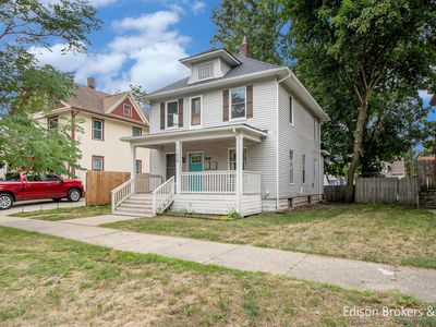 1039 Tamarack Ave NW, Grand Rapids, MI, 49504