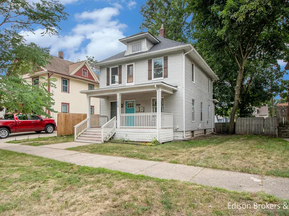 1039 Tamarack Ave NW, Grand Rapids, MI 49504