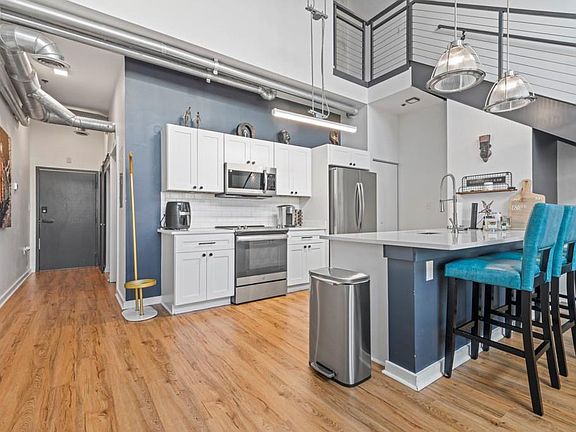 2nd image of 260 18th St NW #10320