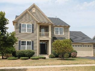 3020 Cranston Ave, Elgin, IL 60124