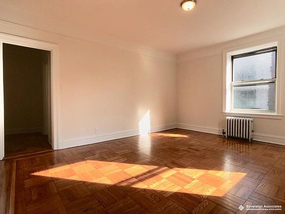 5th image of 106 Pinehurst Ave APT B32