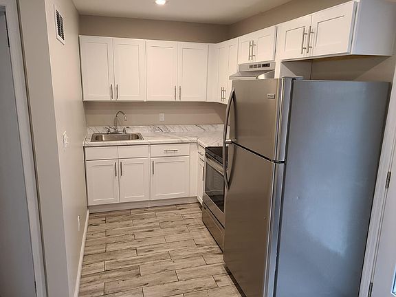 4th image of 477 Jersey Ave #1