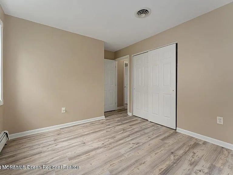 34 Bell St — Photo 16