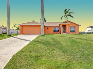 1234 SW 4th Pl, Cape Coral, FL 33991