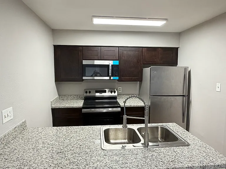 10001 Westpark Dr #74 — Photo 6