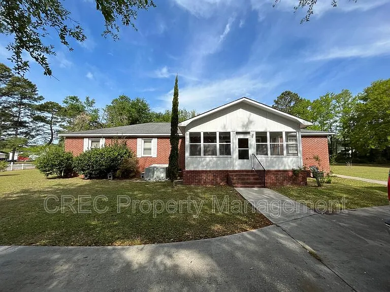 1132 Children Rd — Photo 1