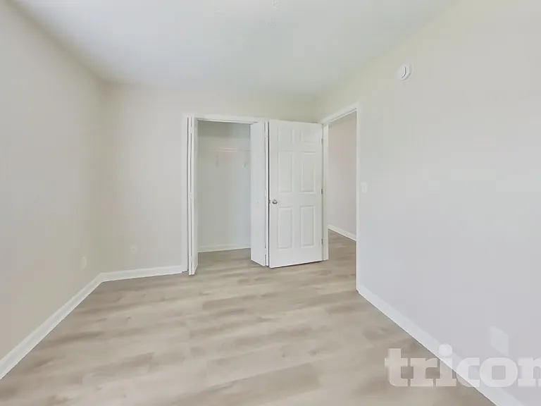9023 Nevada Ave — Photo 9