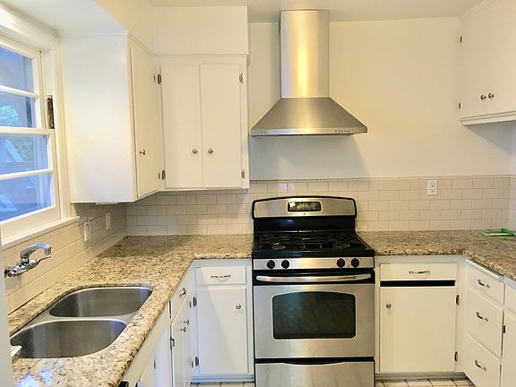 2nd image of 1129 17th St APT E